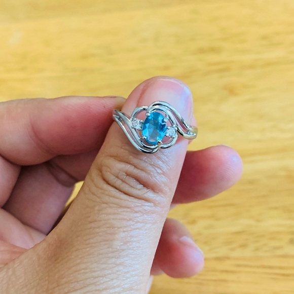 NEW | Sea Blue Oval Cut Crystal Ring - Picture 3 of 4